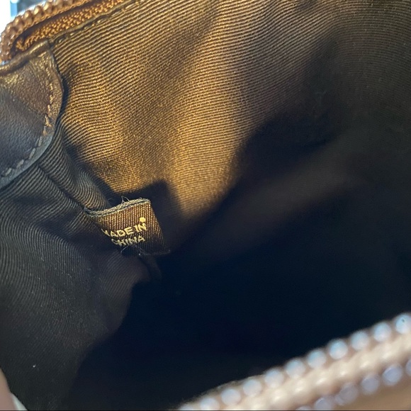 Coach Signature Crossbody Bag - Picture 7 of 7